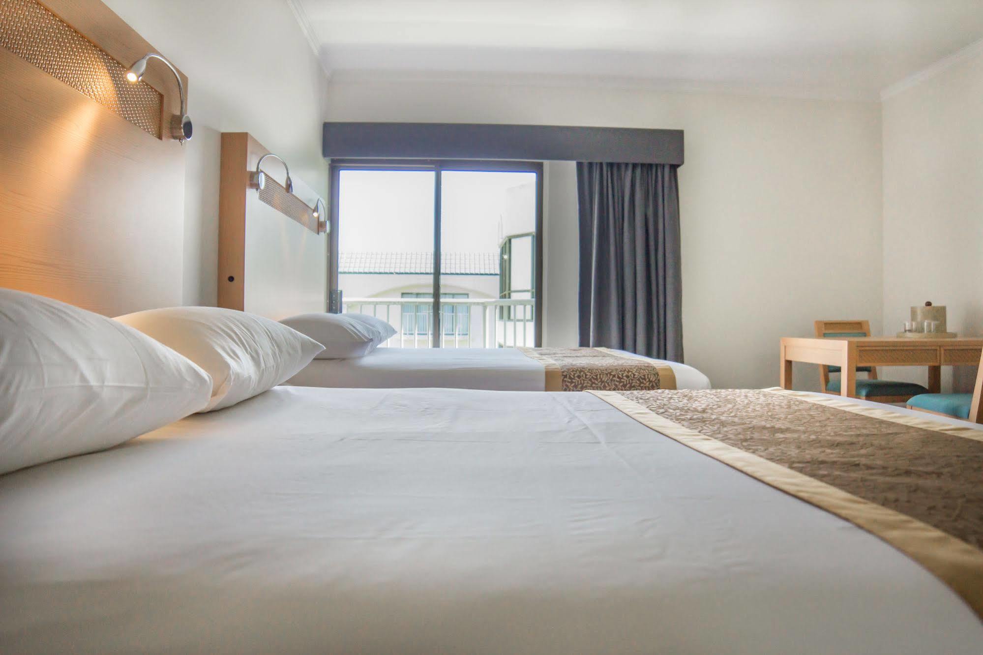 Oceanview Hotel And Residences Tumon Ngoại thất bức ảnh